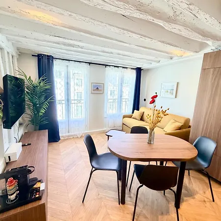 Luxury - Heart Of Le Marais With Balcony * Parigi